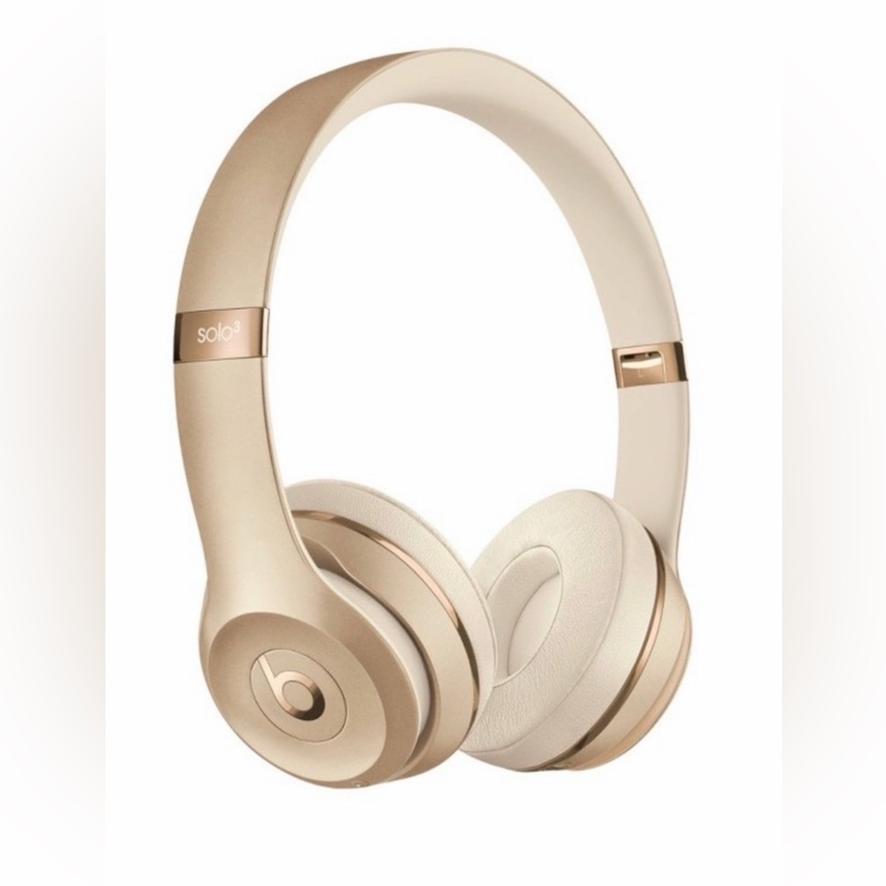 Beats Wireless Solo 3 - Like New